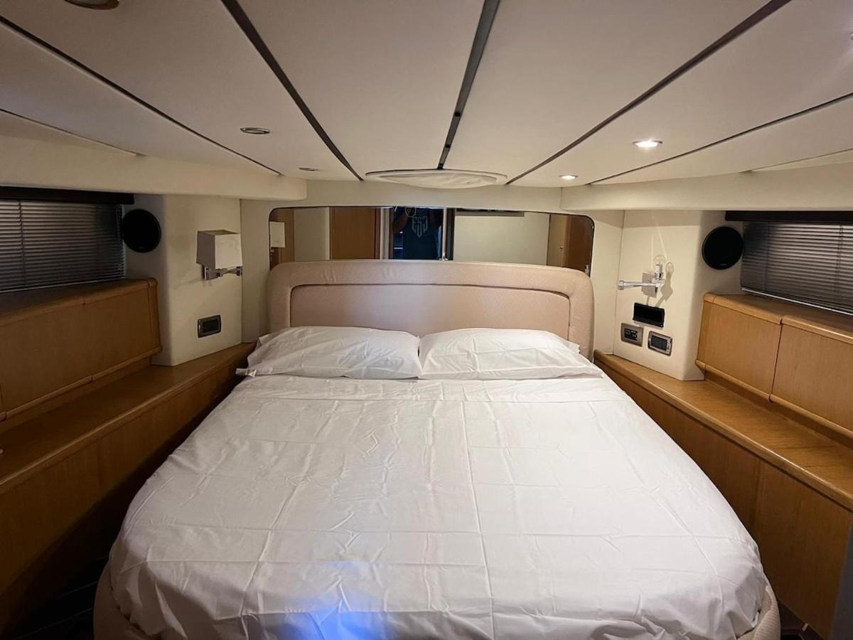 Bateau-hôtel Urus - Live The Experience