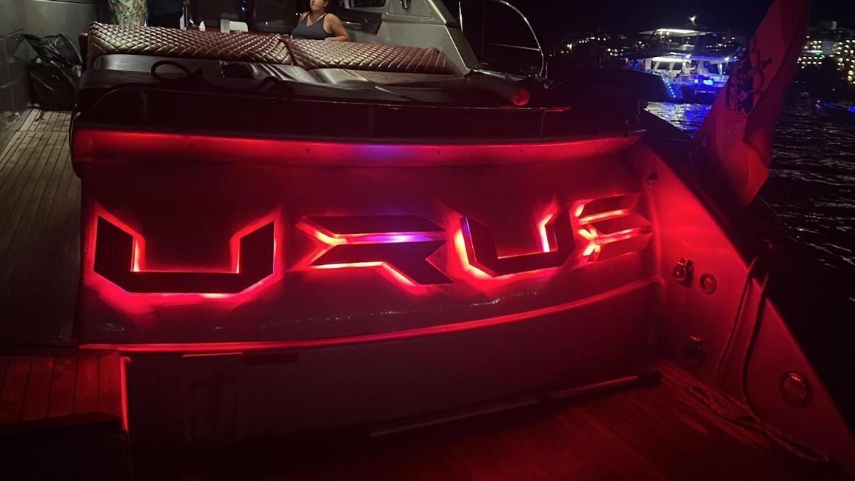 Bateau-hôtel Urus - Live The Experience *